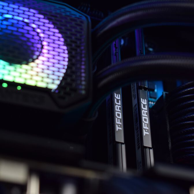 Ordenador King Mod Gamer-PC Phanteks Ryzen 7 7800X3D 32GB DDR5 1TB RTX 5070 Ti WiFi W11 image number 3