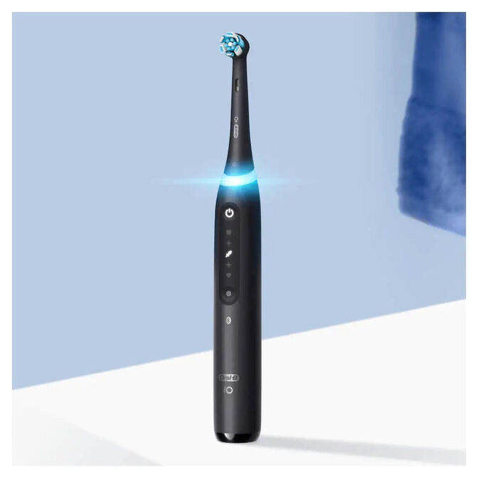 Cepillo de Dentes El&eacute;ctrico Oral-B iO Series 5 Matt Black image number 1