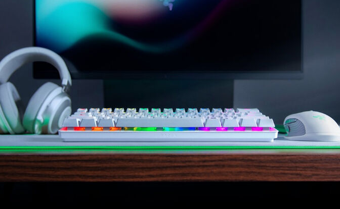 Teclado Razer Huntsman Mini Mercury Ed. RGB Purple Switch (US) image number 2