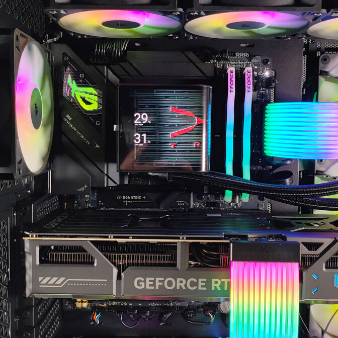 Ordenador King Mod Limited-PC Ryzen 7 9700X 32GB DDR5 1TB RTX 5070 Ti WiFi W11 image number 6