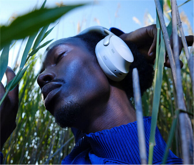 Auscultadores Bose QuietComfort Ultra Branco image number 1