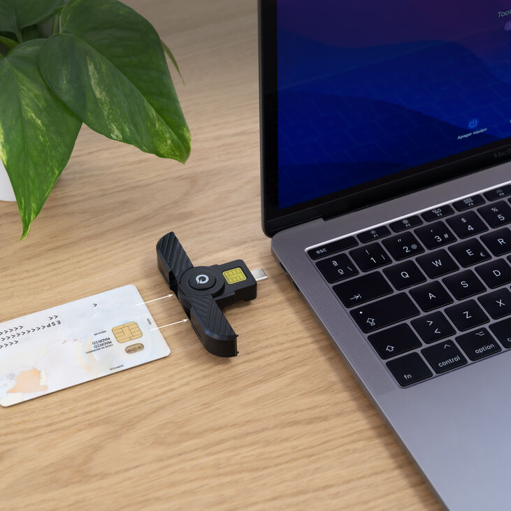 Lector de Tarjetas DNIE Tooq USB-C 2.0, Negro image number 3