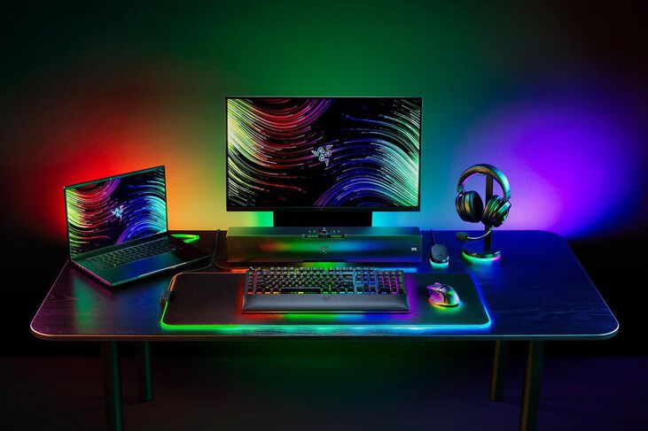 Teclado Razer BlackWidow V4 Pro RGB Yellow Switch (US) image number 6