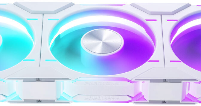 Ventilador Phanteks D30 PWM reverse Airflow D-RGB Blanco Pack 3 - 120mm image number 4