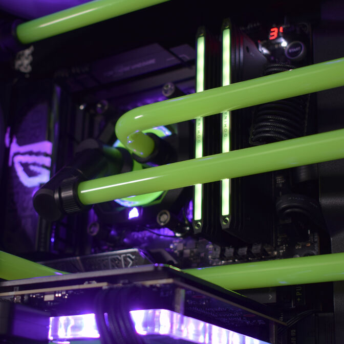 Ordenador King Mod Liquid-PC Ryzen 9 9950X3D 64GB DDR5 2TB RTX 5080 WiFi W11 image number 6