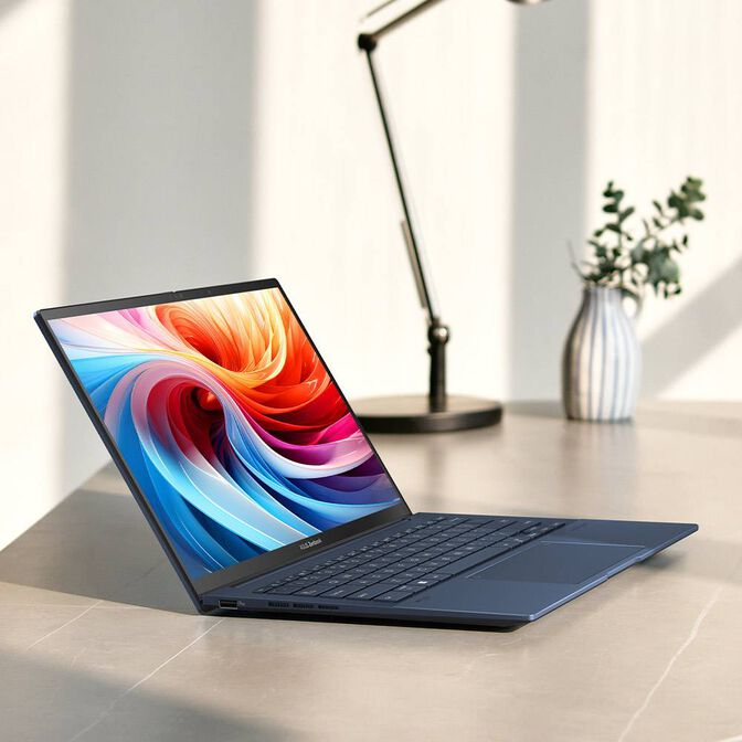 Port&aacute;til ASUS Zenbook 14 UX3405CA 14" Ultra 7 255H 32GB DDR5 1TB OLED Touch Intel Arc Graphics W11 image number 7