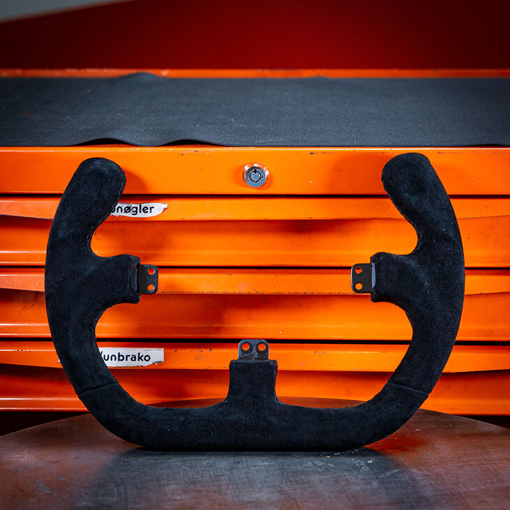 Asetek SimSports GT Rim - Open D, Wildleder image number 2