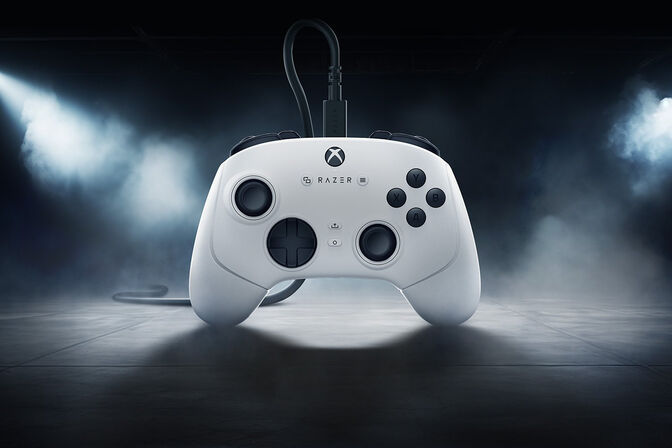 Mando Razer Wolverine V3 Tournament Edition Xbox Series X|S/PC Blanco image number 3