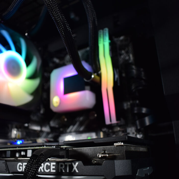 Ordenador AURA Limited-PC Ryzen 5700X 32GB DDR4 1TB RTX 4070 SUPER WiFi W11 image number 3