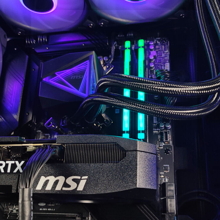 Ordenador King Mod Gamer-PC Powered by MSI Ryzen 7 7800X3D 32GB DDR5 1TB RTX 5070 WiFi W11 image number 5