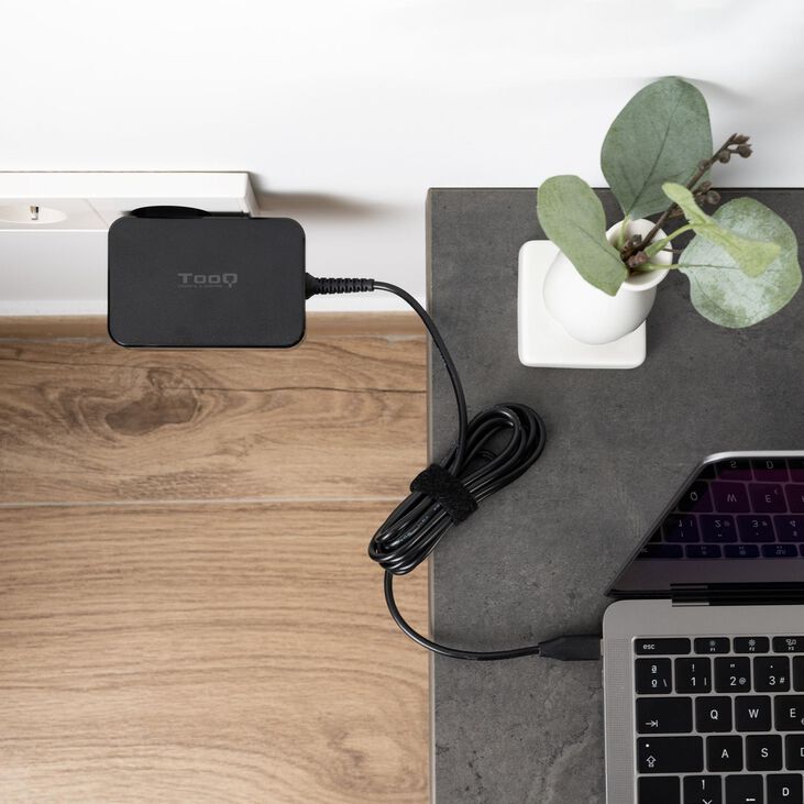 Cargador de Portátil GaN Tooq USB-C PD 100W image number 2