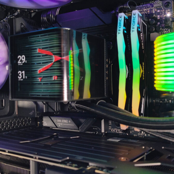 Ordenador King Mod Limited-PC Ryzen 7 9700X 32GB DDR5 1TB RTX 5070 Ti WiFi W11 image number 5