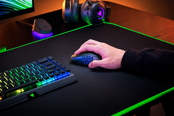 Rat&oacute;n Razer Naga V2 Pro Wireless/Bluetooth image number 2