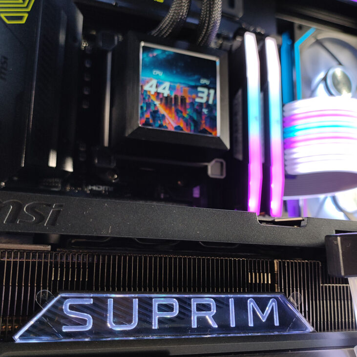 Ordenador King Mod Gamer-PC Ryzen 7 9800X3D 64GB DDR5 2TB RTX 5090 WiFi W11 V2 image number 8