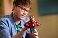 LEGO Marvel: Busto de Iron Man Mark 4, 436 Piezas (76327) image number null