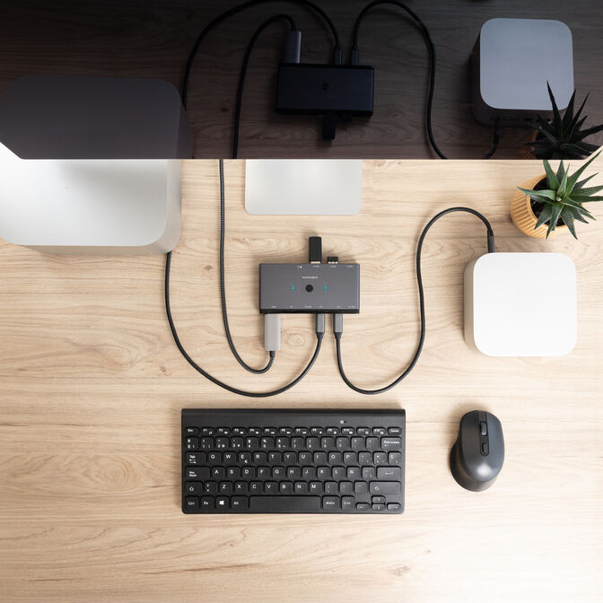 Switch Conmutador KVM Nanocable 2x USB-C a 3xUSB-A+2xPD+HDMI+DP+Audio image number 3