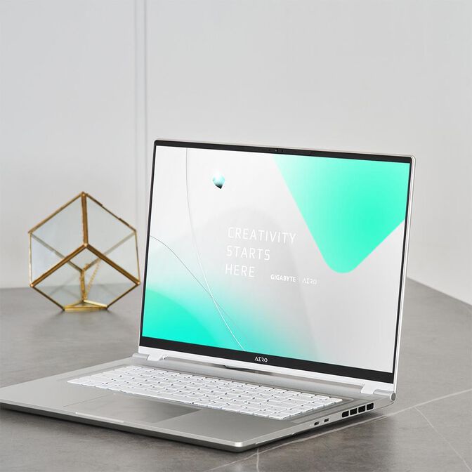 GIGABYTE AERO 16 OLED BSF-A3PT964SP Intel&reg; Core&trade; i9 i9-13900H Port&aacute;til 40,6 cm (16") UHD+ 32 GB DDR5-SDRAM 1 TB SSD NVIDIA GeForce RTX 4070 Wi-Fi 6E (802.11ax) Windows 11 Home Portugu&eacute;s Plata image number 15