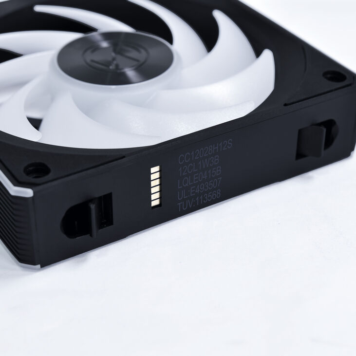 Ventilador Lian Li UNI FAN CL120 Wireless RGB PWM Negro 120mm (Pack 3) image number 7