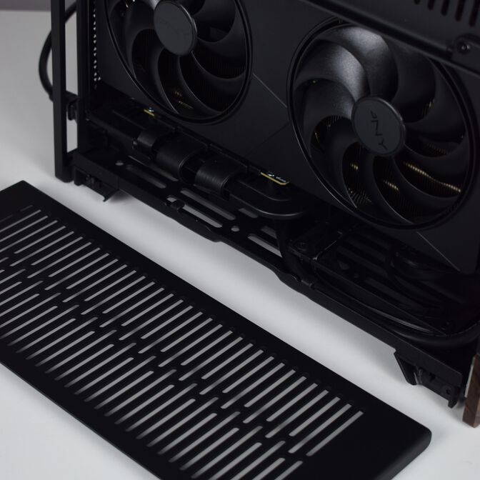 Ordenador King Mod Gamer-PC Mini Edition Ryzen 7 9800X3D 32GB DDR5 2TB RTX 5080 WiFi W11 V5 image number 5