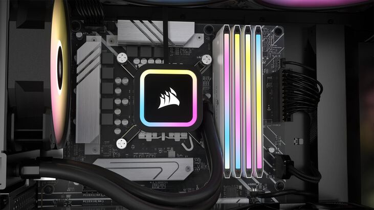 Corsair Kit 64GB (2 x 32GB) DDR5 6400MHz Dominator Titanium RGB White CL32 image number 9