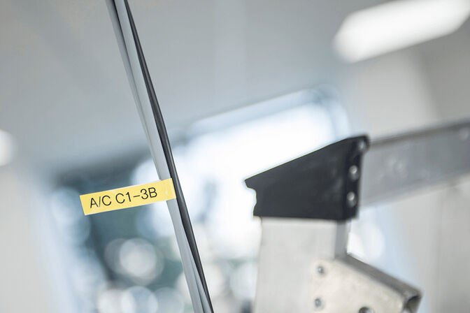 Impresora de Etiquetas Brother PT-E110 image number 8