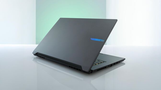 Port&aacute;til Gigabyte AERO X16 1VH93PTC94AH 16" Ryzen AI 7 350 16GB DDR5 1TB RTX 5060 QHD+ 165Hz W11 image number 8