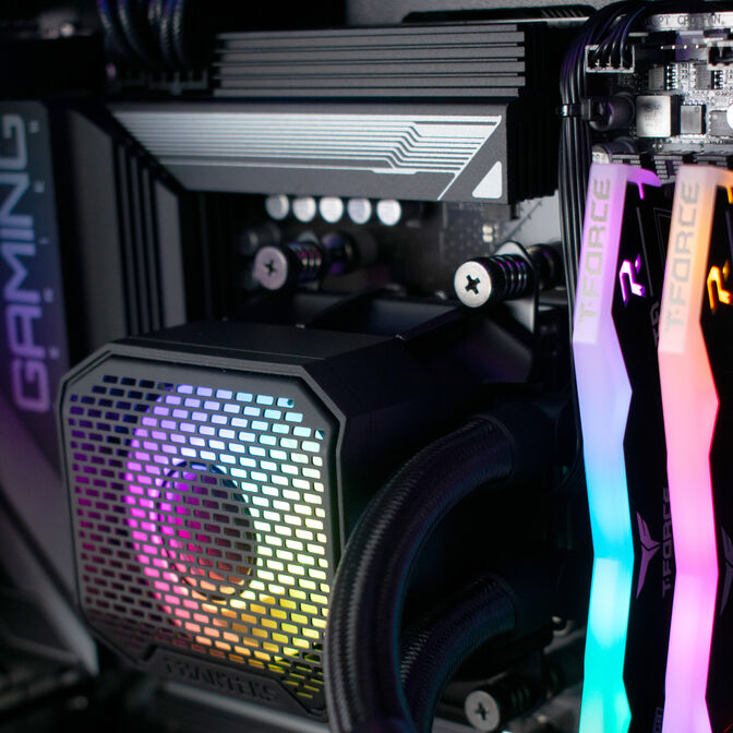 Ordenador King Mod Gamer-PC Phanteks Ryzen 7 9800X3D 32GB DDR5 2TB RX 9070 XT WiFi W11 image number 3