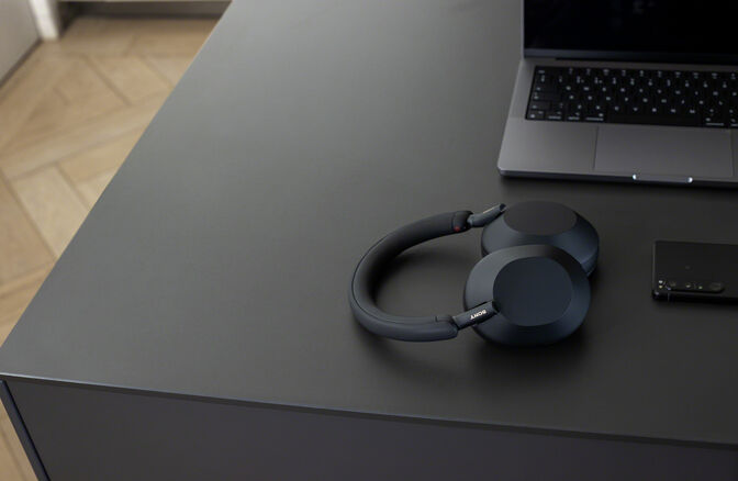 Auriculares Inal&aacute;mbricos Sony WH-1000XM5 Bluetooth con ANC NFC Negro image number 1