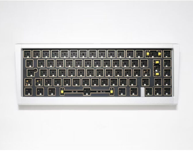 Kit de teclado DYI Ducky Outlaw 65 Gris (ES) image number 2
