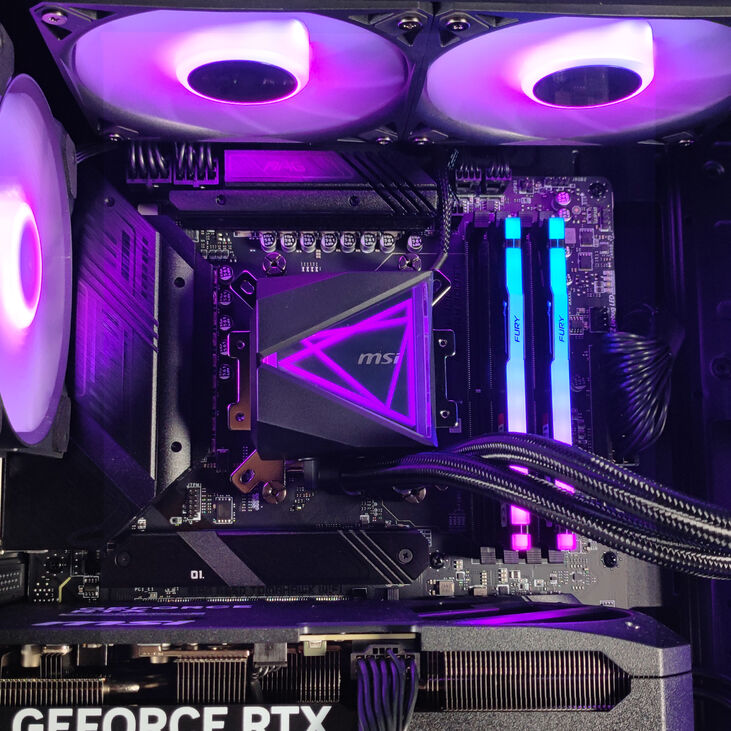 Ordenador King Mod Gamer-PC Powered by MSI Ryzen 7 7800X3D 32GB DDR5 1TB RTX 5070 WiFi W11 image number 7