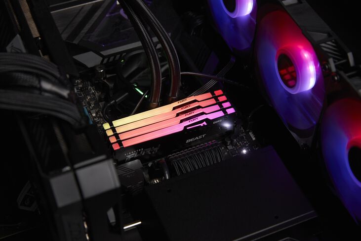 Kingston Kit 64GB (2 x 32GB) DDR5 6400MHz FURY Beast RGB EXPO Negro CL32 image number 7