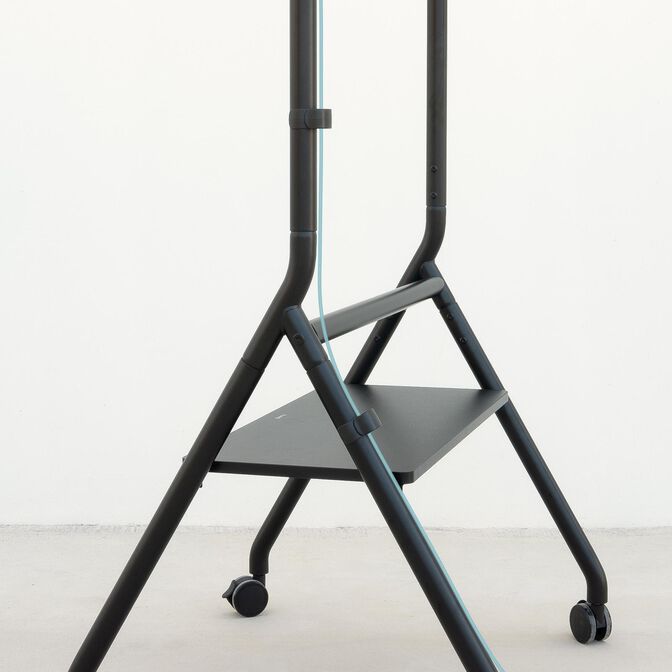 Soporte M&oacute;vil Tooq iDREAMS 37" a 86" M&aacute;x. 80Kg Negro image number 5