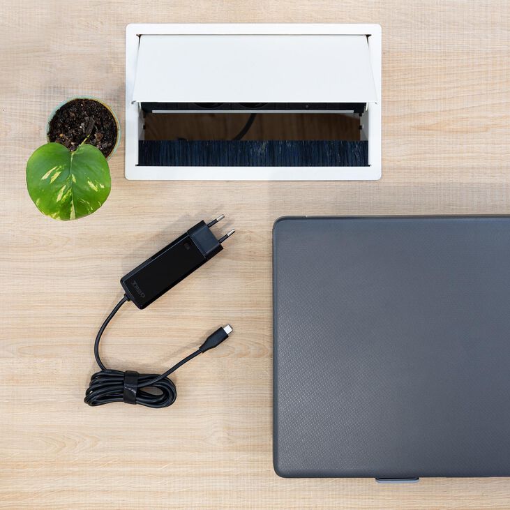 Cargador de Portátil GaN Tooq USB-C PD 65W Negro image number 2