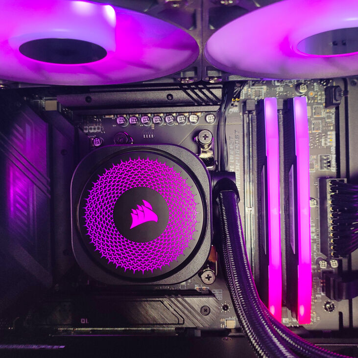Ordenador King Mod Gamer-PC x iCUE Ryzen 7 9700X 32GB DDR5 1TB RTX 5070 WiFi W11 image number 5