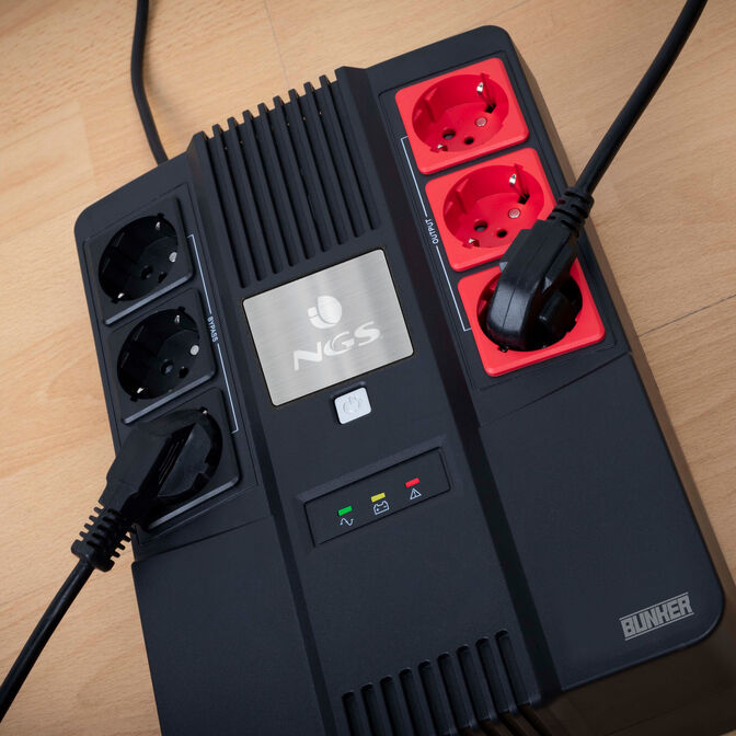 UPS NGS Off-line Fortress Bunker 600VA 360W 6 Tomas de Protecci&oacute;n image number 4