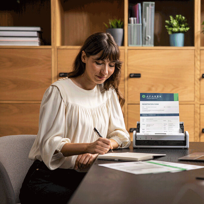 Esc&aacute;ner Port&aacute;til Brother ADS-1800W 30PPM WiFi image number 7