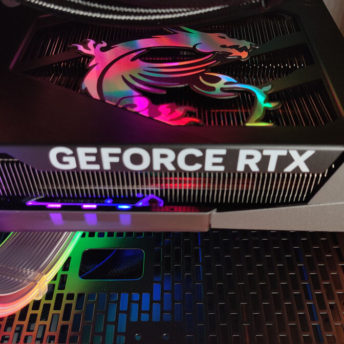 Ordenador King Mod Gamer-PC Ryzen 7 9700X 32GB DDR5 1TB RTX 5070 WiFi W11 image number 6