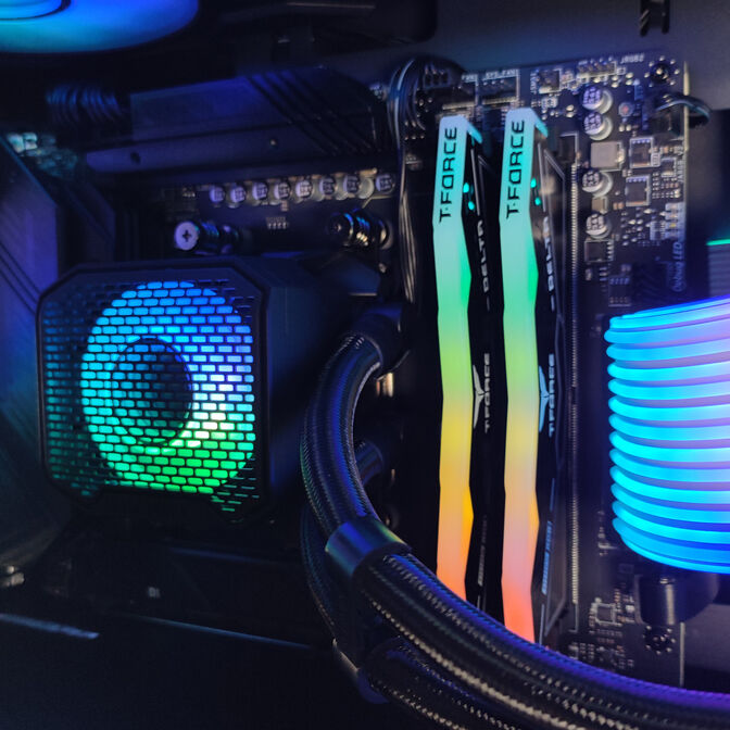 Ordenador King Mod Gamer-PC Ryzen 7 9700X 32GB DDR5 1TB RTX 5070 WiFi W11 image number 10