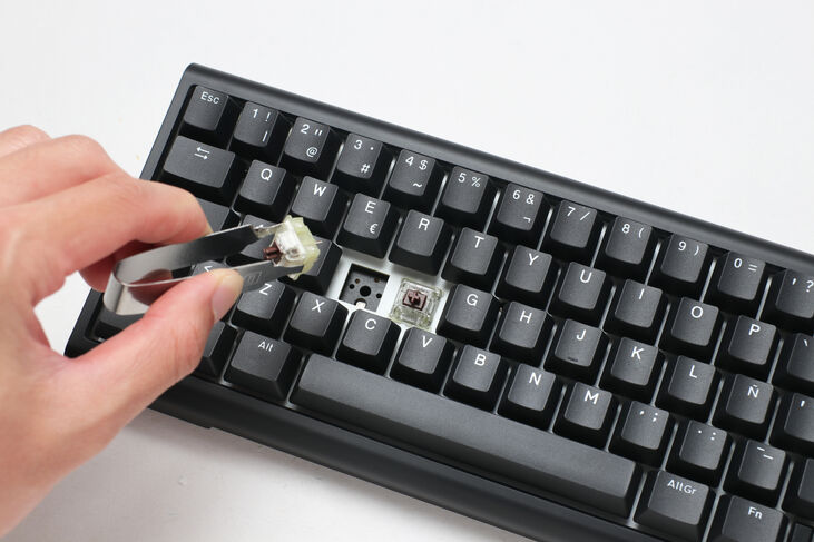 Teclado Mecânico Ducky Tinker65 65% RGB Black MX-Brown (ES) image number 5