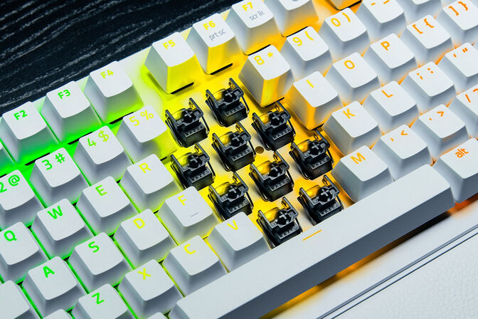 Teclado Razer Huntsman V3 Pro TKL 8KHz White Ed. (US) image number 5