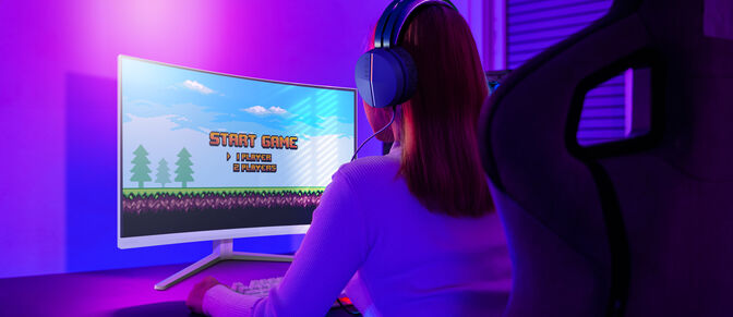 Monitor Curvo Philips EVNIA 5000 AMBIGLOW 32" 32M2C5501 Fast VA QHD 180Hz 1ms(0.5ms) image number 1