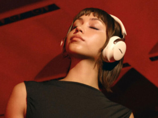 Auriculares Bose QuietComfort Ultra (2nd Gen) White image number 6