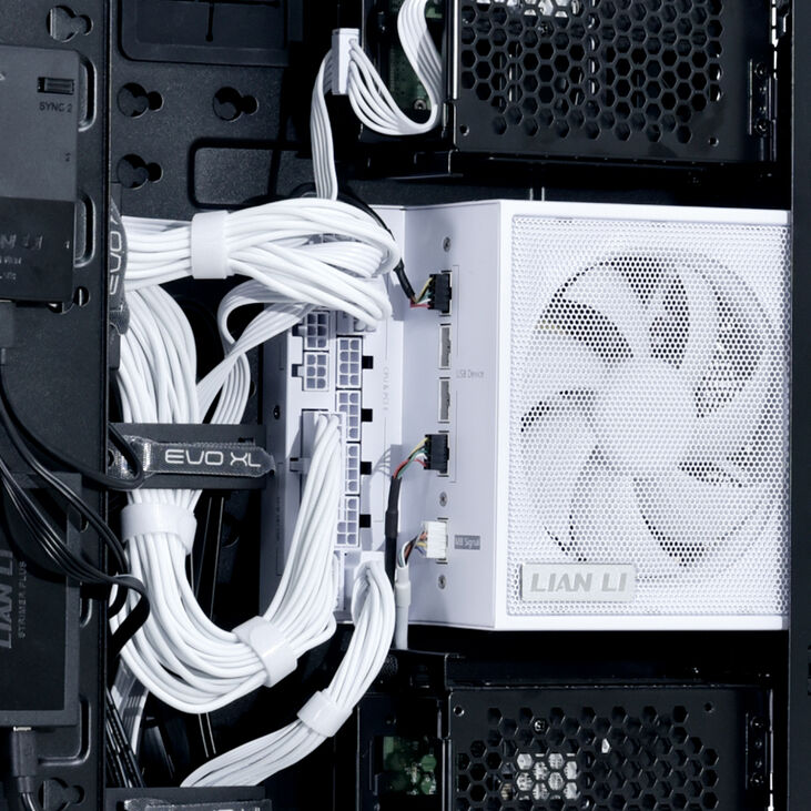 Fuente Modular Lian Li Edge 1300W 80+ Platinum Blanca image number 7