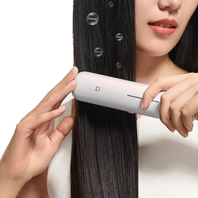 Xiaomi Cordless Hair Straightener Brush image number 5