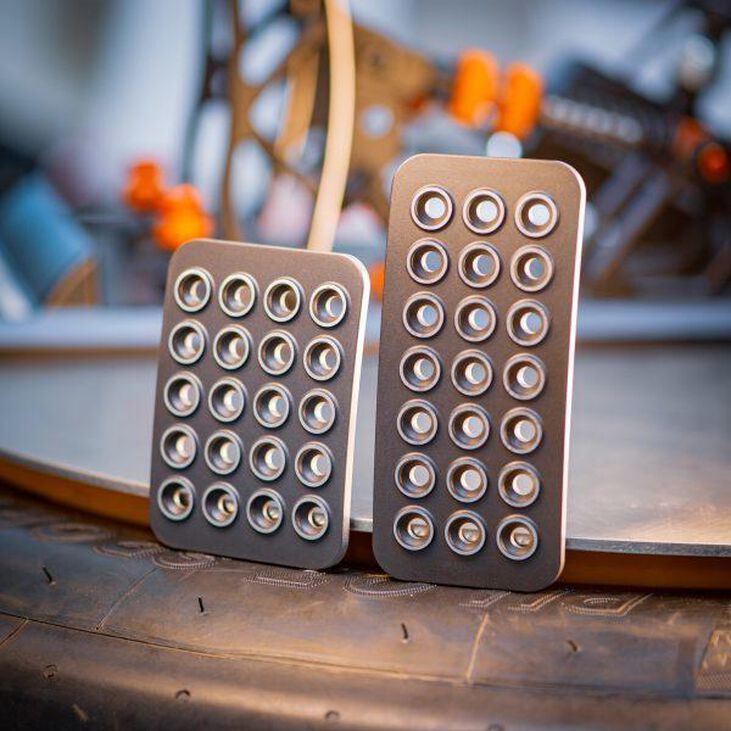Asetek SimSports Invicta Pedal Face Plates image number 1