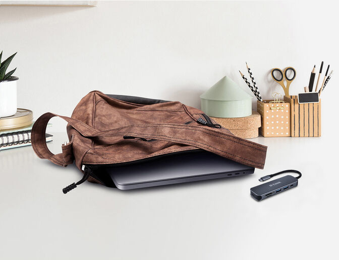 HUB USB D-Link USB-C Macho > 2 x USB 3.0 (SS) + 1 x USB-C (Thunderbolt 3) + Leitor de Cart&otilde;es image number 4