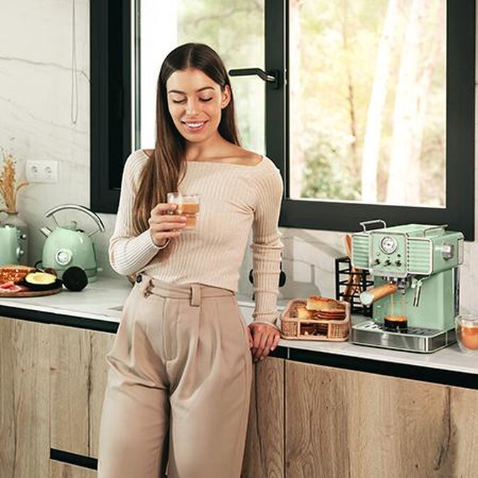 Cafetera Expresso Cecotec Vintage 20 Tradizionale Oliva image number 5