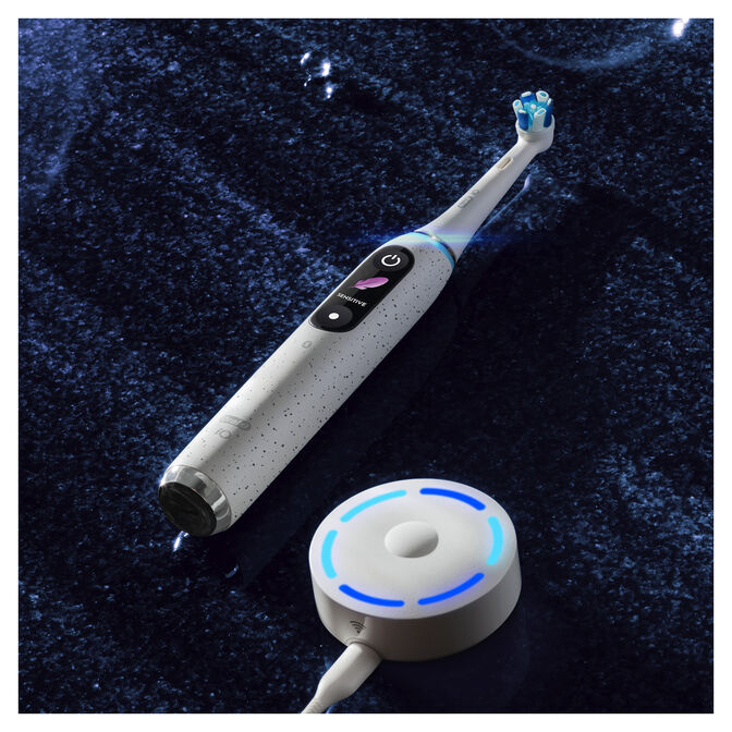 Cepillo de Dientes El&eacute;ctrico Oral-B iO Series 10 Stardust White image number 12