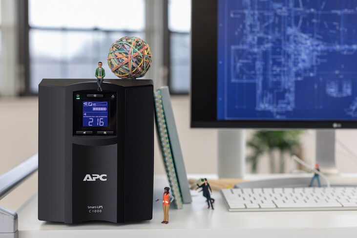 UPS APC Smart-UPS C 1000VA LCD 230V con SmartConnect image number 7