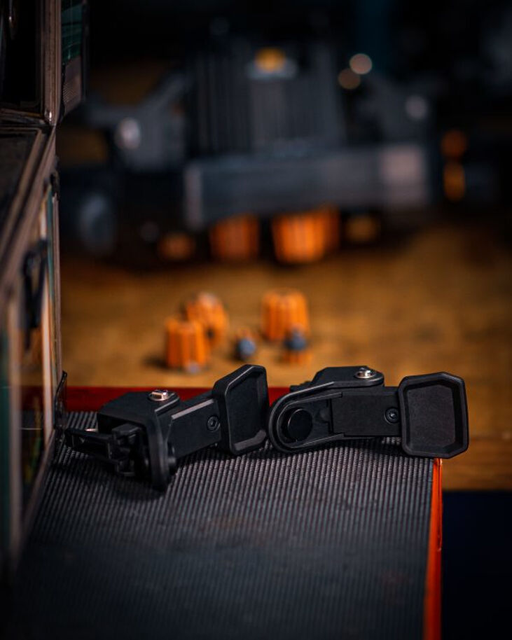 Asetek SimSports Magnetic Input Paddles image number 5